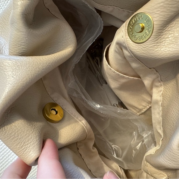 NWT Anthropologie Faux Leather Scrunch Bag - Picture 5 of 9